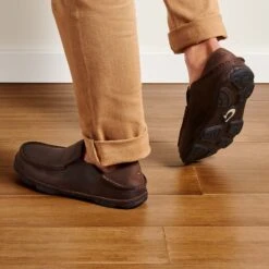 OluKai Moloā - Dark Wood / Dark Java 9 OluKai Moloā - Dark Wood / Dark Java -Island Sole Outlet Store 10128 6348 102 M Moloa DkwDkj Web Opt