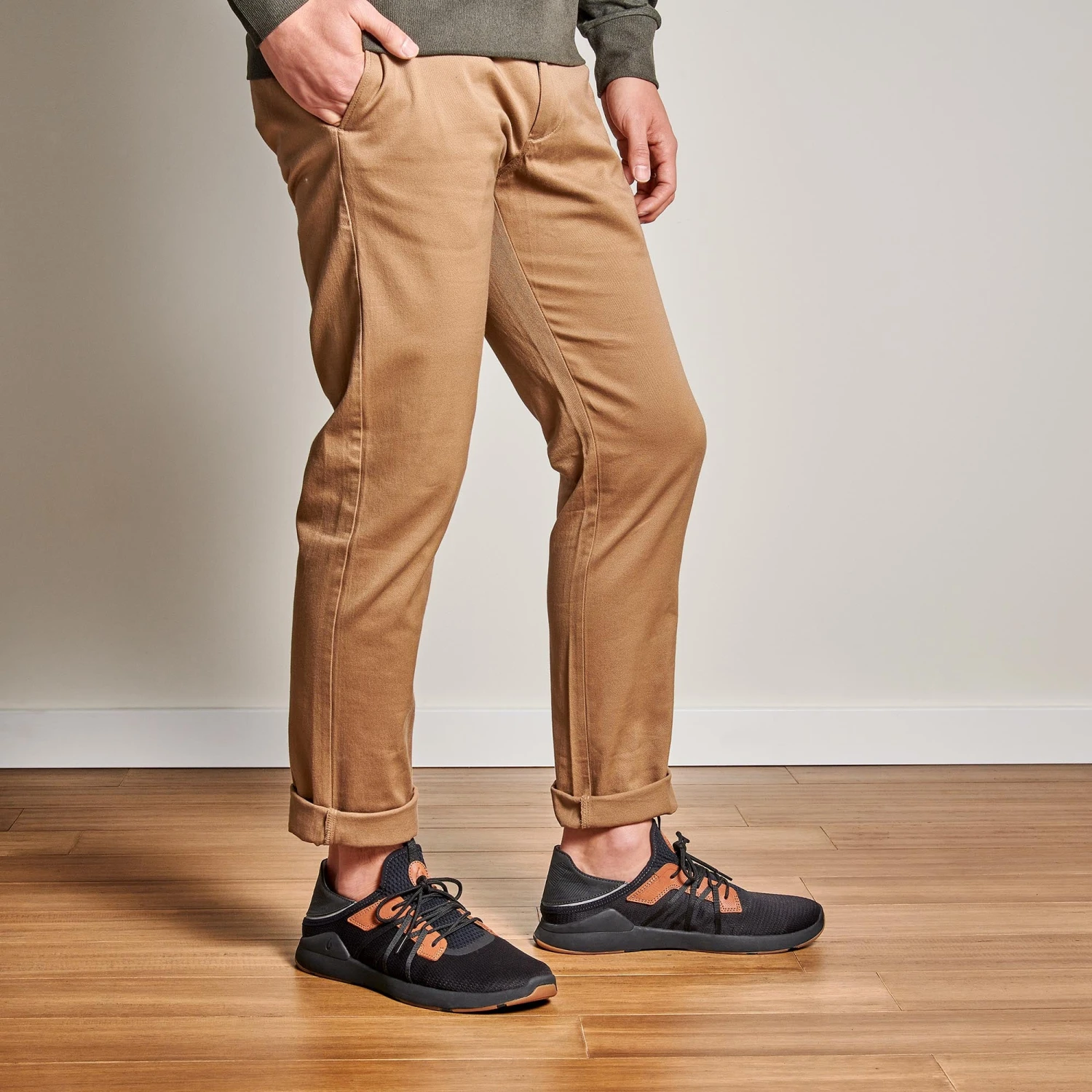 OluKai Mio Lī - Lava Rock 4 OluKai Mio Lī - Lava Rock - Image 4