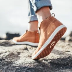 OluKai Hawai‘iloa Manu Hope - Fox / Off White -Island Sole Outlet Store 20397 FX18 W 102 HawaiiloaManuHope FoxOfw