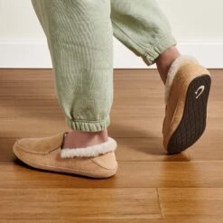 OluKai Ku‘una - Golden Sand -Island Sole Outlet Store 20428 GSGS 102 W Ku una GldsGlds Web Opt