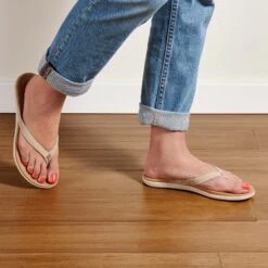 OluKai Honu - Tapa / Golden Sand 12 OluKai Honu - Tapa / Golden Sand -Island Sole Outlet Store 20436 20GS 102 W Honu TapGlds Web Opt