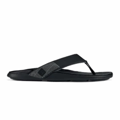 OluKai Tuahine In Black Sandals