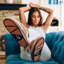 OluKai Kīpe'a Heu - Tan -Island Sole Outlet Store Kipe aHeu Tan galleryimage 06