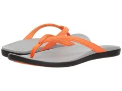 OluKai Ho'opio (papaya/pale Grey)