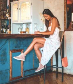 OluKai Pīlahi - Whisper Pink -Island Sole Outlet Store pilahi gallery 03